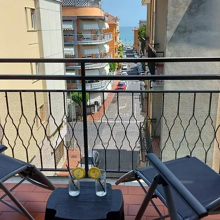 Perfetto A Diano Marina, Mare E Comfort Apartmán *
