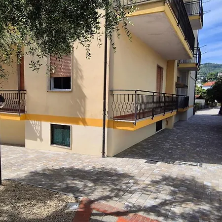 Perfetto A Diano Marina, Mare E Comfort Apartmán